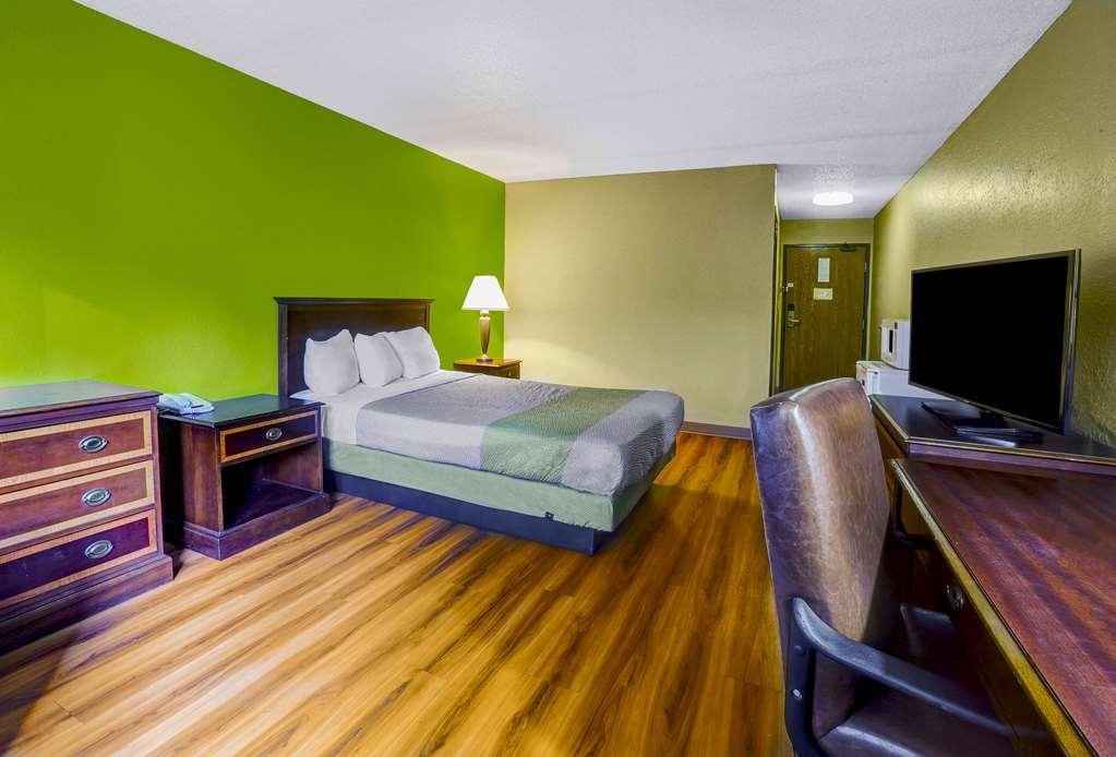 Motel 6 Morehead Room photo