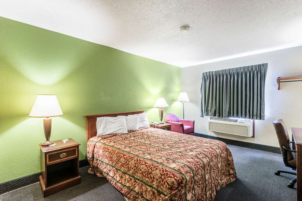 Motel 6 Morehead Room photo